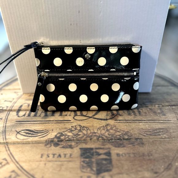 kate spade Handbags - Kate Spade Stacy Bracelet Wallet Black/Cream Polka Dots Patent Leather